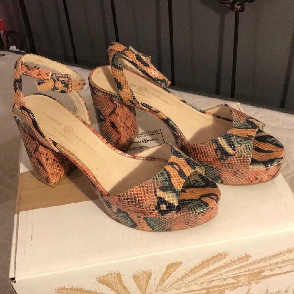 Snakeprint platform block heels
